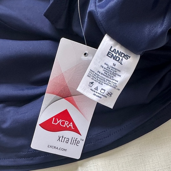 Lands’ End Adjustable Ruched Swim Skirt - Picture 3 of 8